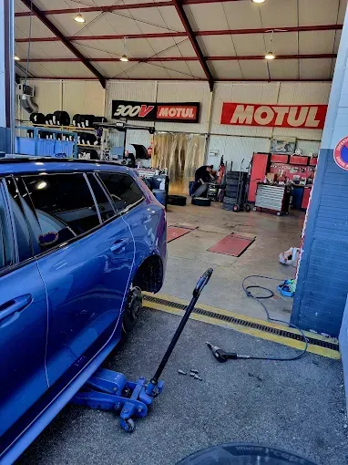 faites reparer et entretenir votre vehicule par first stop ccentre auto vallonnais